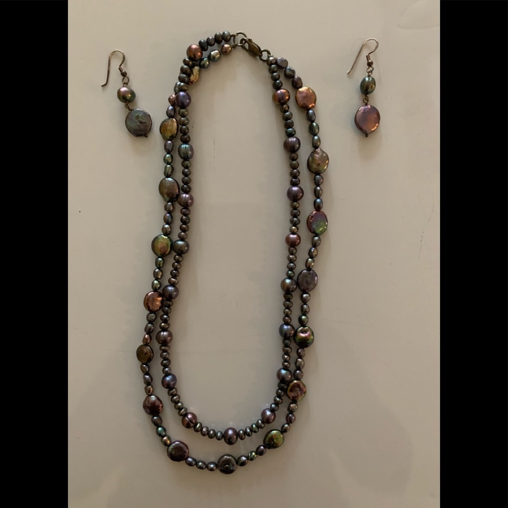 Beaded Necklace and Earring set Duochrome Vintage
